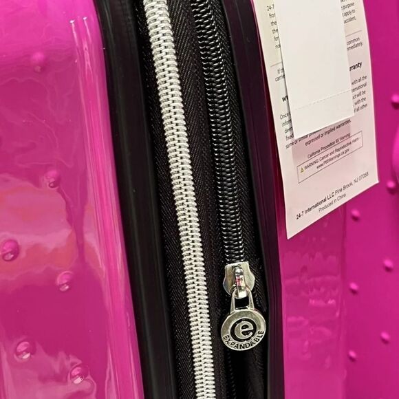 Betsey Johnson Sugar Skull Hard Side Spinner 26" Luggage- Fuschia - Picture 4 of 13